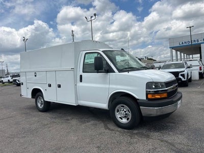 2026 Chevrolet Express Cutaway 3500 1WT