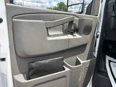 2026 Chevrolet Express Cutaway 3500 1WT