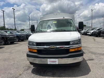 2026 Chevrolet Express Cutaway 3500 1WT