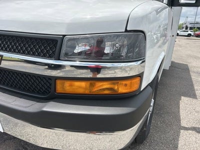2026 Chevrolet Express Cutaway 3500 1WT