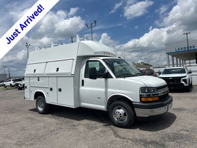 2026 Chevrolet Express Cutaway 3500 1WT
