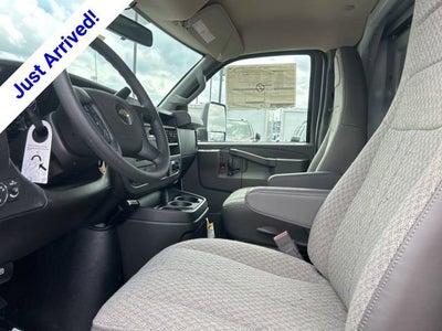 2026 Chevrolet Express Cutaway 3500 1WT