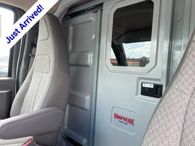 2026 Chevrolet Express Cutaway 3500 1WT