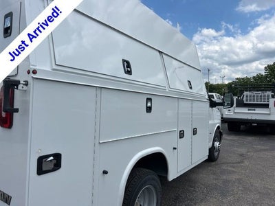 2026 Chevrolet Express Cutaway 3500 1WT