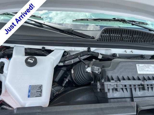 2026 Chevrolet Express Cutaway 3500 1WT