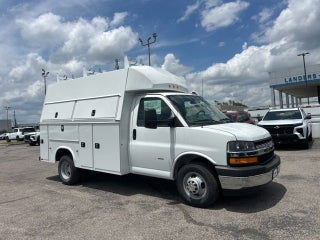 2026 Chevrolet Express Cutaway 3500 1WT