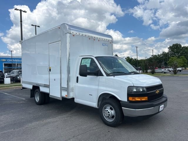 2026 Chevrolet Express 3500 159" WB's photo
