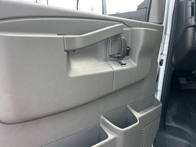 2026 Chevrolet Express Cutaway 3500 1WT