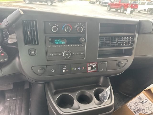 2026 Chevrolet Express Cutaway 3500 1WT