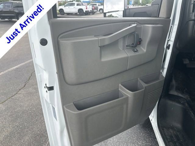2026 Chevrolet Express Cutaway 4500 2WT