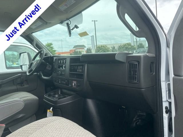 2026 Chevrolet Express Cutaway 4500 2WT