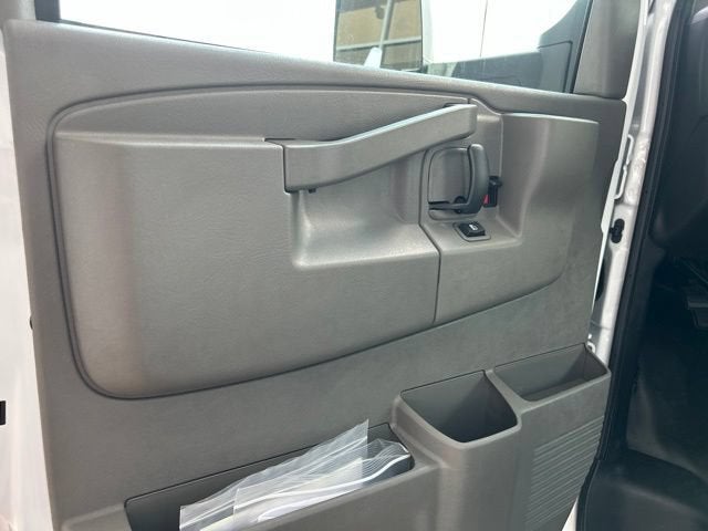 2026 Chevrolet Express Cutaway 4500 2WT
