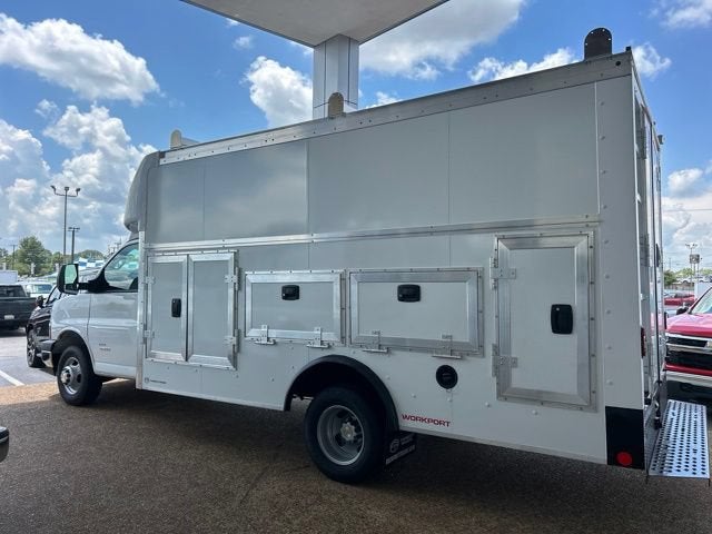2026 Chevrolet Express Cutaway 4500 2WT