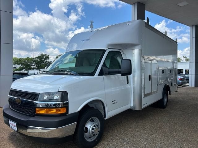 2026 Chevrolet Express Cutaway 4500 2WT