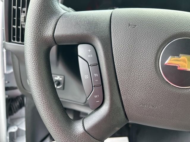 2026 Chevrolet Express Cutaway 4500 2WT