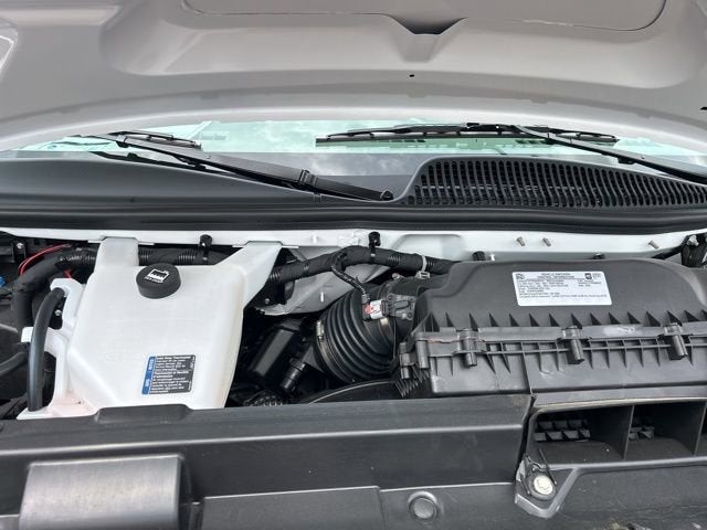 2026 Chevrolet Express Cutaway 4500 2WT