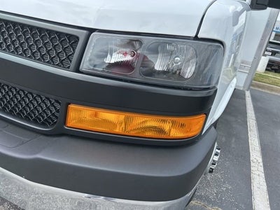 2026 Chevrolet Express Cutaway 4500 2WT