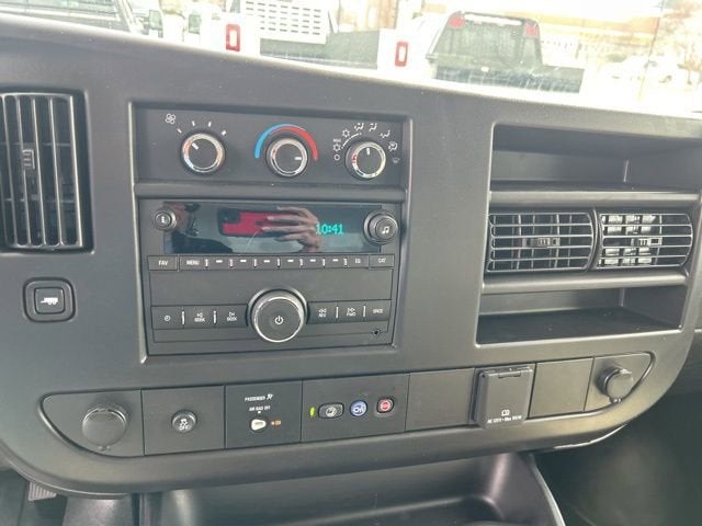 2026 Chevrolet Express Cutaway 4500 2WT