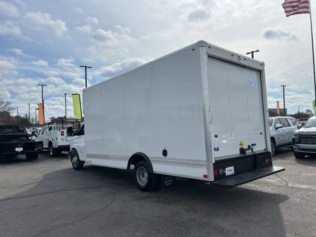 2026 Chevrolet Express Cutaway 4500 2WT