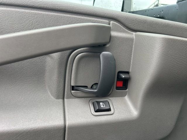 2026 Chevrolet Express Cutaway 4500 2WT