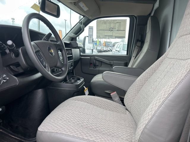2026 Chevrolet Express Cutaway 4500 2WT