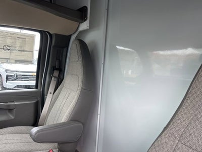 2026 Chevrolet Express Cutaway 4500 2WT