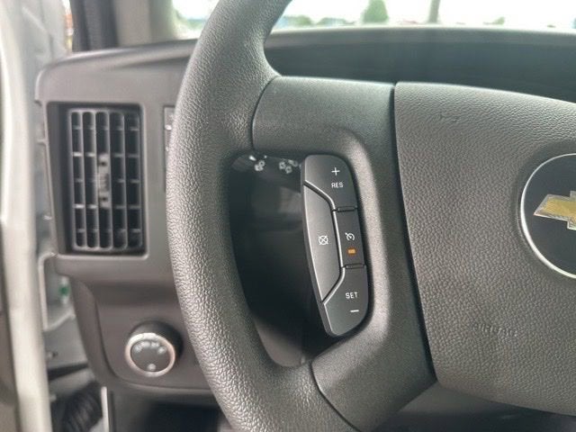 2026 Chevrolet Express Cutaway 4500 2WT