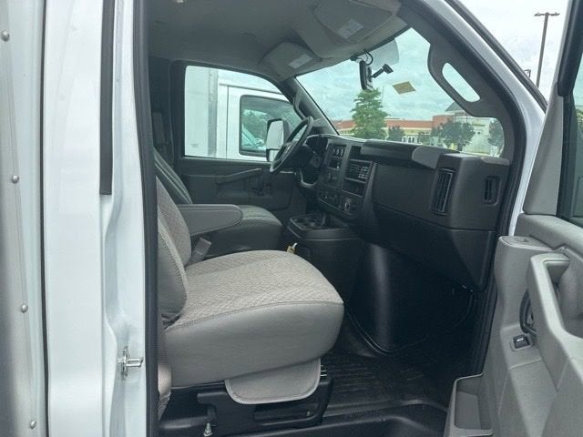 2026 Chevrolet Express Cutaway 4500 2WT