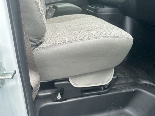 2026 Chevrolet Express Cutaway 4500 2WT