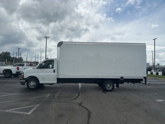 2026 Chevrolet Express Cutaway 4500 2WT