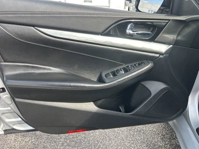 2021 Nissan Maxima SV