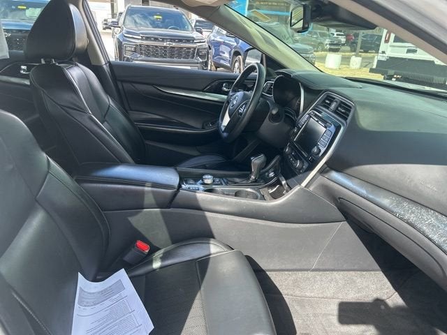 2021 Nissan Maxima SV