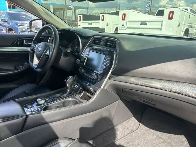 2021 Nissan Maxima SV