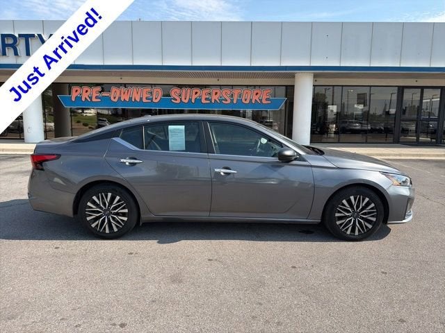 2024 Nissan Altima SV FWD