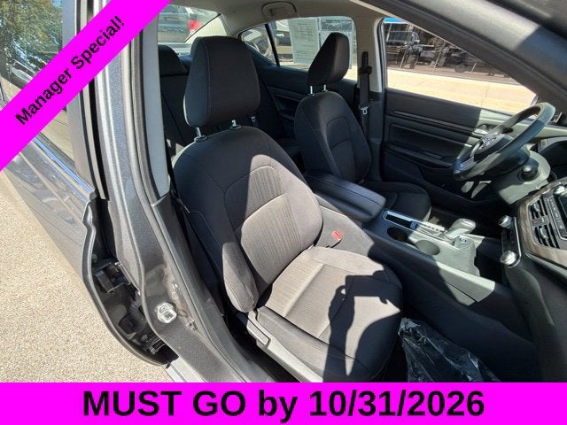 2025 Nissan Altima SV FWD