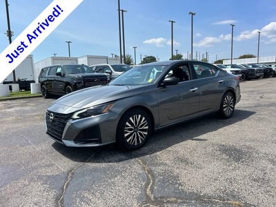 2025 Nissan Altima SV FWD