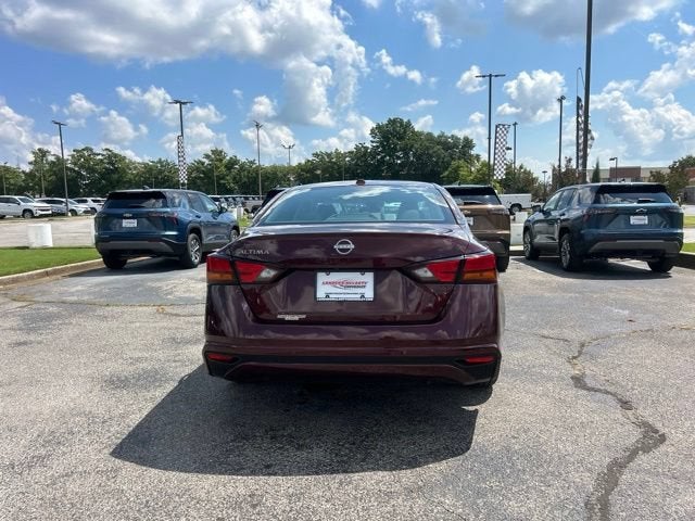 2025 Nissan Altima SV