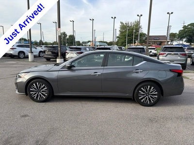 2025 Nissan Altima SV FWD