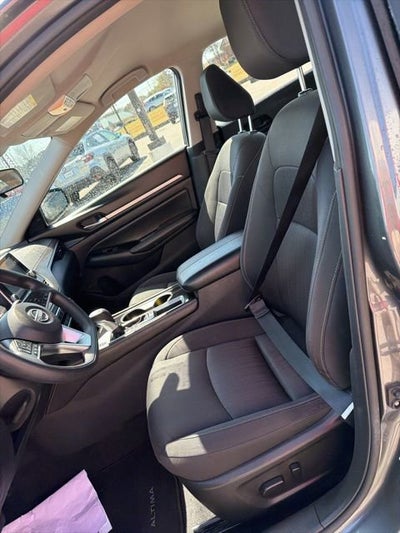 2023 Nissan Altima 2.5 SV