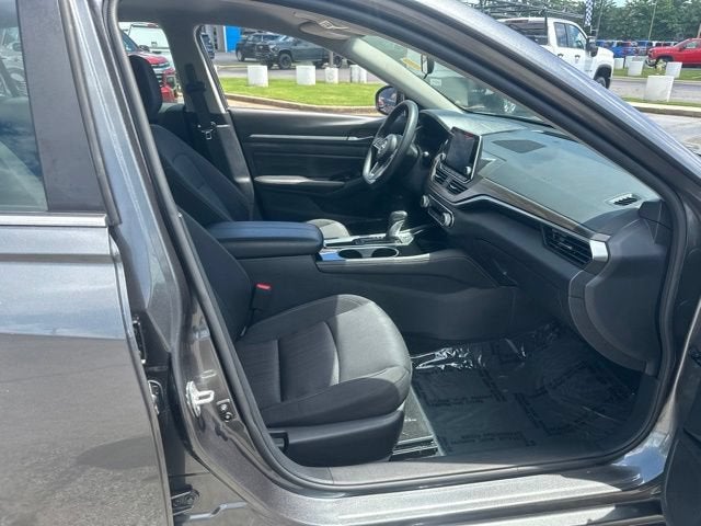 2023 Nissan Altima SV FWD