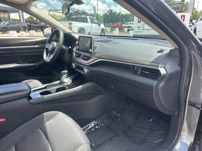 2023 Nissan Altima SV FWD