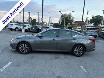 2023 Nissan Altima SV FWD
