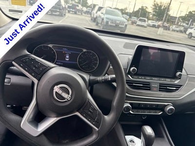2025 Nissan Altima SV FWD