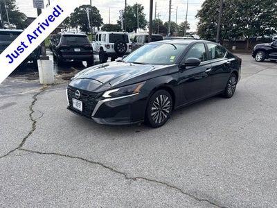 2025 Nissan Altima SV FWD