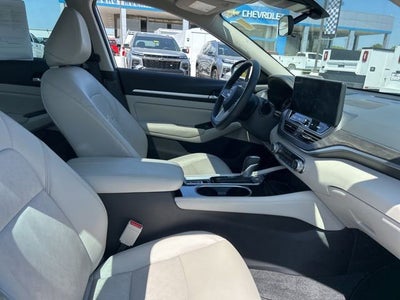 2025 Nissan Altima SL