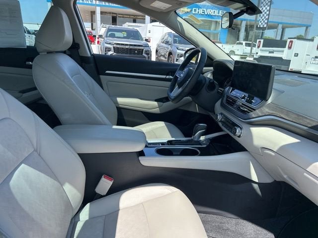 2025 Nissan Altima SL