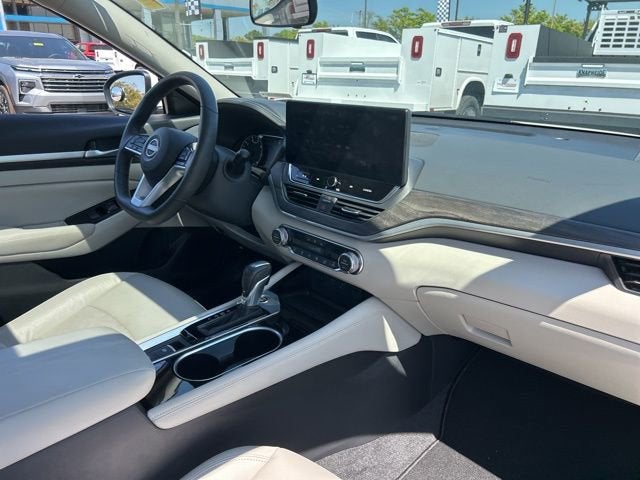 2025 Nissan Altima SL