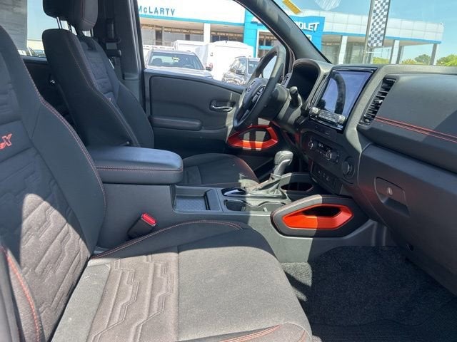 2023 Nissan Frontier Crew Cab PRO-X 4x2