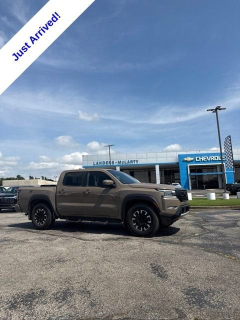 2023 Nissan Frontier Crew Cab PRO-X 4x2