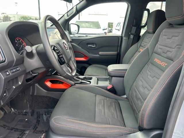 2025 Nissan Frontier Crew Cab PRO-4X 4x4